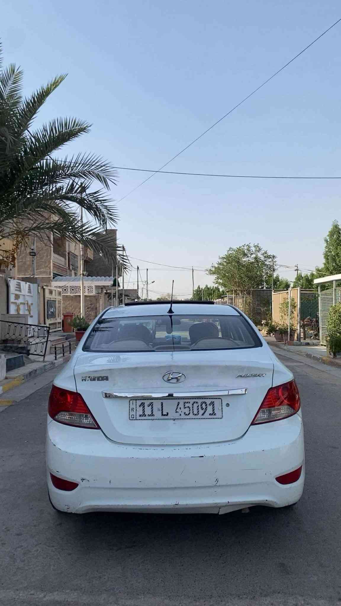 السلام عليكم اكسنت موديل 11
خليجي حجم المحرك 1600دوش سياره جاهز
رقم بغداد الدولي بسمي وسونار مذكور مكاني
بغداد حي الخضراء سعر 77 وبيها مجال 
تصال ***********
