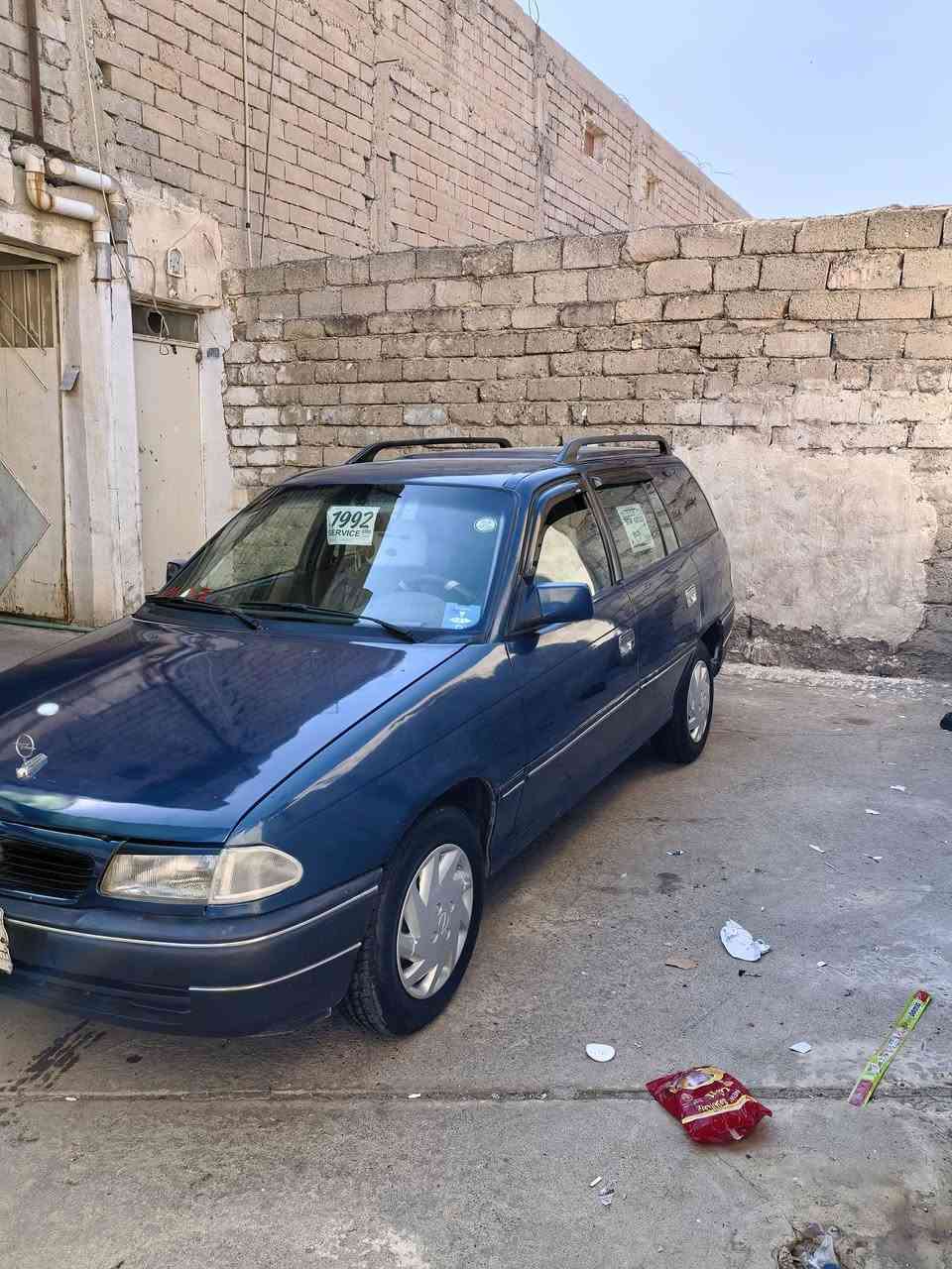 أويل استر للبيع حج 16 موديل 92 سيار حلو قفل مركزي كربون موجود كير عادي سيار فول نضافه سعر 45  بي مجال *********** خابرني و دلل مكاني موصل كراج شمال
