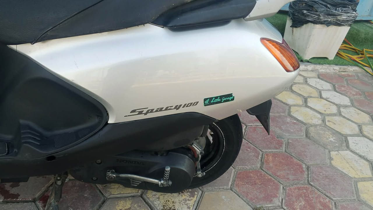السلام عليكم دراجه سبيسي لبيع ياباني نظيفه المكان كوت اتصل وتدلل ***********
