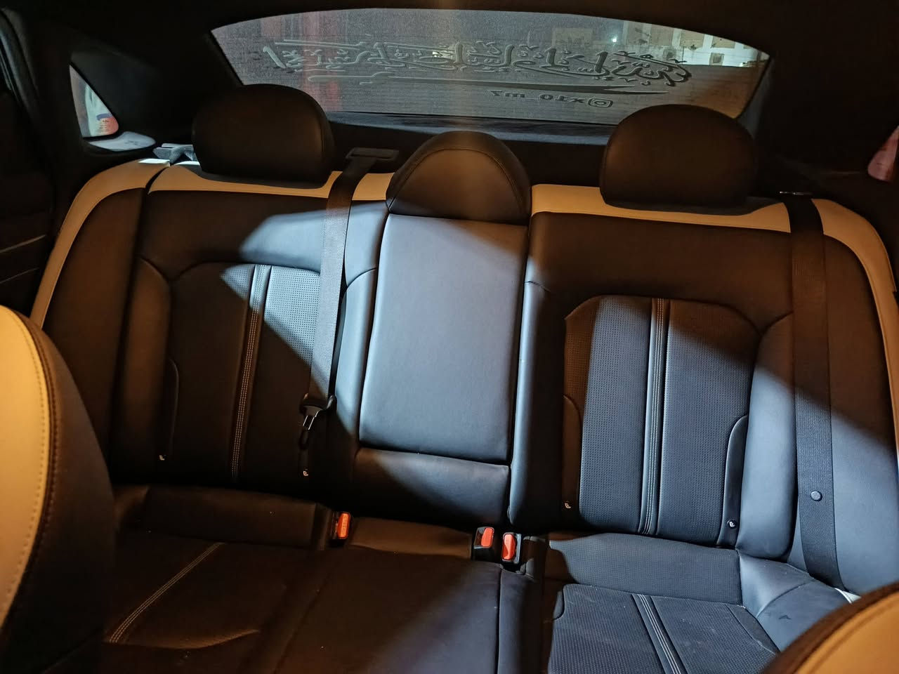 السلام عليكم 
K5 2025 جيتي لاين دخول جديد شهداء ب اسمي اسوي وكاله عامه
فول مواصفات قماره حديد وارد امريكي 
حادثها بسيط بارد جاملغ خلفي و ضربه بلباب موضح بلصوره  الباقي كفاله 
محرك 2500 gt المرغوب 
لباقي تفاصيل *********** 
مواصفات gt lien
