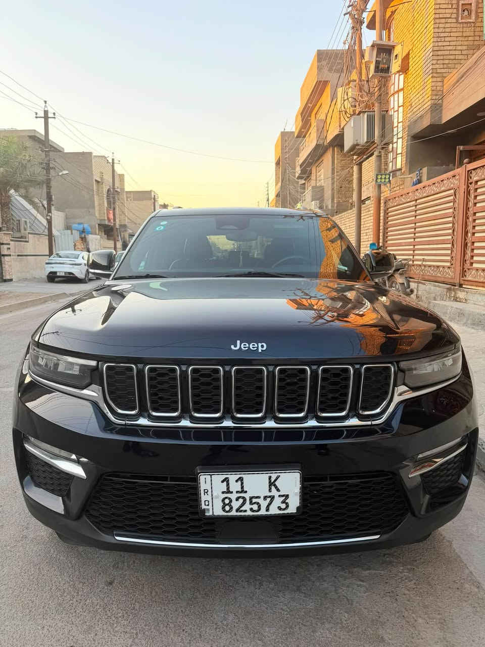 السلام عليكم..🫡 
چيب كرانج شيروكي موديل ٢٠٢٤ /٤x٤كاميرا خلفية ،سقف بانوراما ،صندوق كهرباء،تحكم عن المنحدرات ،كاميرا 360،حساس امطار،بريك ذاتي،التحكم تلقائي في درجة الحرارة ،٨وسائل هوائية،تحذير مغادرة المسار،مرآة جانبية تدفئة،مثبت سرعة تكيف،نظام تنبيه السائق ،٤سلندر هايبرد تيربو 
عداد المسار 70الف كيلو 
الهاتف/***********
