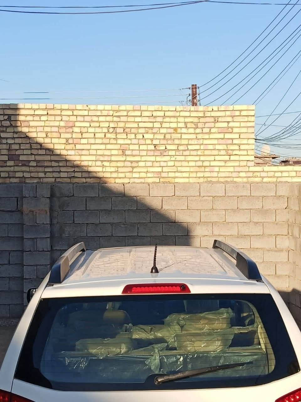 سلام عليكم ورحمة الله وبركاته سياره للبيع مهافي موديل ٢٠٠١٢ بغداد تحويل ثاني يوم سياره فول واحد عل واحد السعر 140 وبيها مجال رقم ***********
