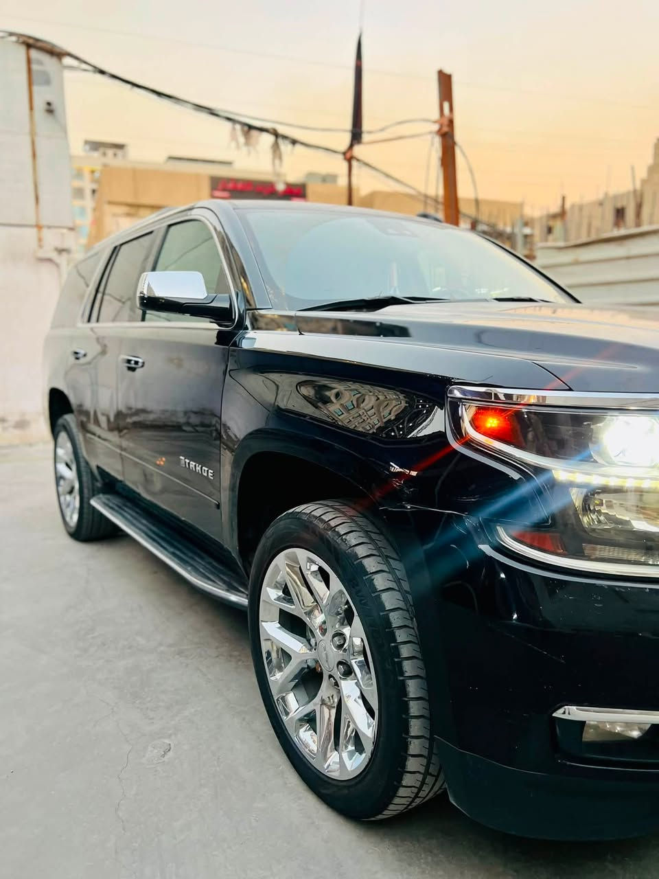 للبيع  
تاهو 2019 بريمير خليجي باسمي 
وكالة المنصور
رقم سليمانيه بااسمي 
كير محرك كفاله
كفالة.من تبديل +صبغ 
بيه مكانات بارد موجوده بالصور 
ماشيه 105الف كيلو حقيقي 
المواصفات فول الفول                     
فول مواصفات ١/١ معروفه البريمر
٨سلندر.  المرغوب. ٥٣٠٠ كراسي جلد اصلي
كراسي اثنين كهرباء
كراسي هزار(عند اقتراب السيارة من اي شي)
كراسي خزن(ميموري) كراسي(تدفئة+تبريد)
كراسي خلفية كهرباء كراسي خلفية تدفئة
سلايد(فتحة قمارة)
تبريد خلفي شاشة. شحن الهاتف لاسلكياً
رادار .سائق آلي .كروس سرعة
داتا شو DATA SHOW
٣ بصمات
فول تحكم استيرن(جهتين امامي+جهتين خلفي). استيرن كهرباء. استيرن تدفئة
شاشة عرض الاعطال
صندوك كهرباء(شفط)
فتح صندوك تلقائيا عن طريق القدم(صندوك جلاق)
نظام السير على الخط
دبل كير(عادي+اوتوماتيك)
دبل حساس(امامي+خلفي)
نظام تحكم بمستوى الضوء الداخلي
مانع تزحلق
پدل كهرباء(تحكم كهربائي بالبريك والبانزين)
نظام فتح الابواب لاسلكياً
فور ويل
شاشة امامية كبيرة اصلية
شاشة خلفية DVD اصلي 
كامرة خلفية 
تشغيل عن بعد. قاصة سرية
دوسات كتابة CHEVROLET.  اشارة بالمري. مري كهرباء(شفط)
لايت عدسة زنون. لد امامي
سستم_صوت
داتاشو كبيره 
كيجات ديجتال 
مكان السياره بابل 
للاتصال او واتساب
***********
