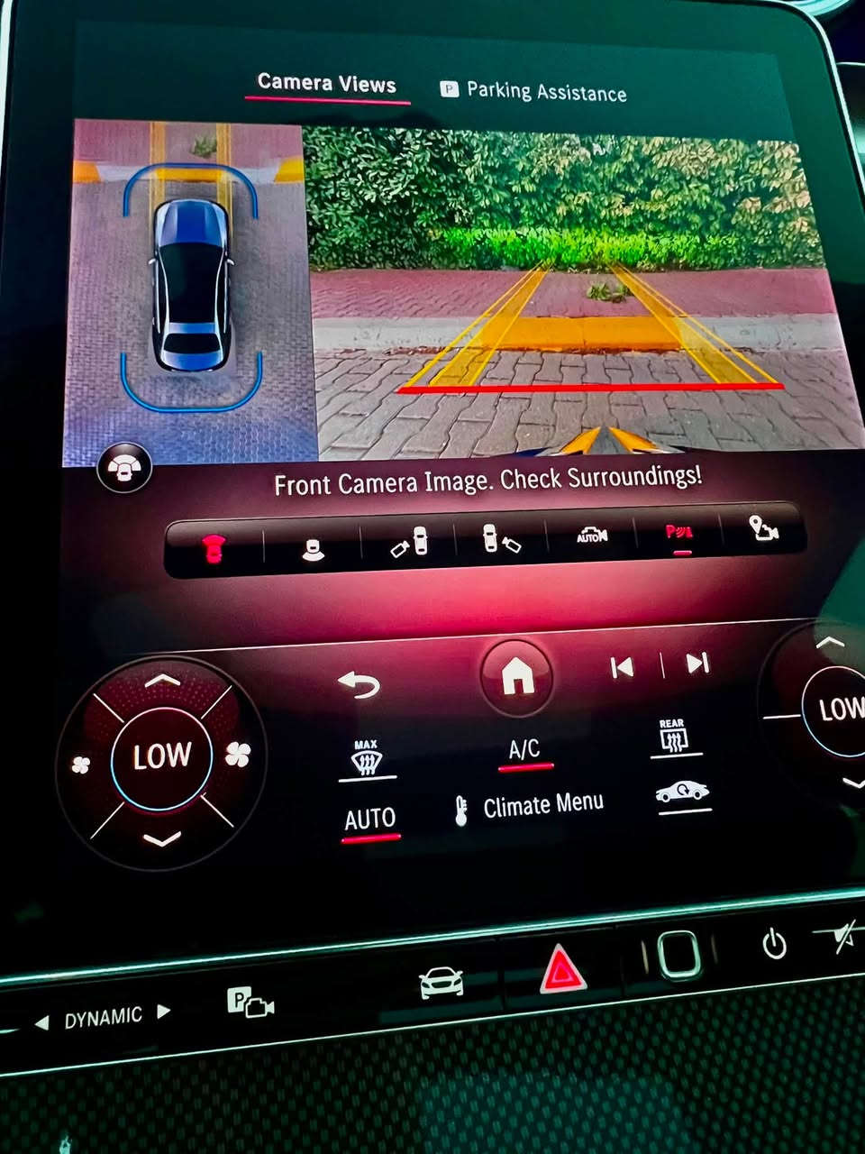بسم الله

مرسيدس سي كلاس مواصفات اس 🔥 

                     ⚔️MERCEDES C300 -2023 ⚔️

مرسيدس بنز مواصفات خاصه  تفاصيل ومواصفات وسعر كل موجود بل المنشور وانشاء الله تكون من نصيب الي يريدها ويقدر هيج تحفه فنيه . 

نوع المركبه /:- مرسيدس سي كلاس 
الفئه / C300 
الموديل / 2023 
المسافه المقطوعه /  14 الف فقط 
تواجد السياره / السليمانيه 
اللون / ابيض سقف اسود 

المواصفات /:- 

السياره والله العظيم كانه دسوق زيرو من النظافه والنعومه والمواصفات 

السياره مجهزه برادرات واجهزه قياده متطوره 
كشنات مساج وهاي جدا نادر تجي بل سي كلاس 
داتا شو عل الجامه الاماميه الحجم الكبير  HEad up display 
رادار امامي الكبير مانع النصادم 
رادار جانبي BLIND SPOT 
رادار خلفي مانع التصادم عند الرجوع 
كامرات محيطيه  عدد خمسه 
حساسات محيطيه في الامام والخلف 
رادار التوقف AUTO PARK يبحث الك عل مكان ركن السياره وهو يطبك السياره بدون مسوق 
دشبول الكتروني ثيمات متعدده حسب الاختيار 
نظام الاستشعار عند فتح الابواب 
انظمه القياده ايكو سبورت وسبورت بلص واندڤجول 
بانوراما سقف اسود عل طول السياره 
نظام الدخول الذكي رجوع الكشن والستيرن للخلف عند اطفاء السياره 
داخل مميز  جلد لو زعفراني 
نظام صوتي مميز وعجيب BUR-MASTER -3D 
كشنات الامامي خزن 3 درجات 
ستيرن كهربائي متحرك كل الاتجاهات 
صندوق كهربائي دكمه كهرباء وقفل 
شاشه اماميه كبير شاشه اس كلاس 
نظام الاطفاء الذاتي في الازدحامات ECO 
سايد بريك كهرباء اوتو 
كير رياضي عل الستيرن 
الستيرن هيتر و  تحكمات كله لمس 
اناره محيطيه مميزه 64 لون مميز 
شاشه الوسطيه تحتوي عل جميع اوبشنات السياره الي اذا اذكره يومين متخلص 
كتلوكات الشركة كاعيات الشركة 
هزه جديده فحص جديد 

ملاحظه/:- السياره فقط بنيد صبغ بدون ايرباك بدون دواخل بدون شاصي صديقي لتقارنه بغير مرسيدس هاي مواصفات وماشي قليل ويدون ايرباك -

السعر /:- 336  ورقه  واني بل خدمه وافتر معارض العراق كله متلكه هيج نظافه وسعر 

التواصل عل رقمي فقط /:- ***********
