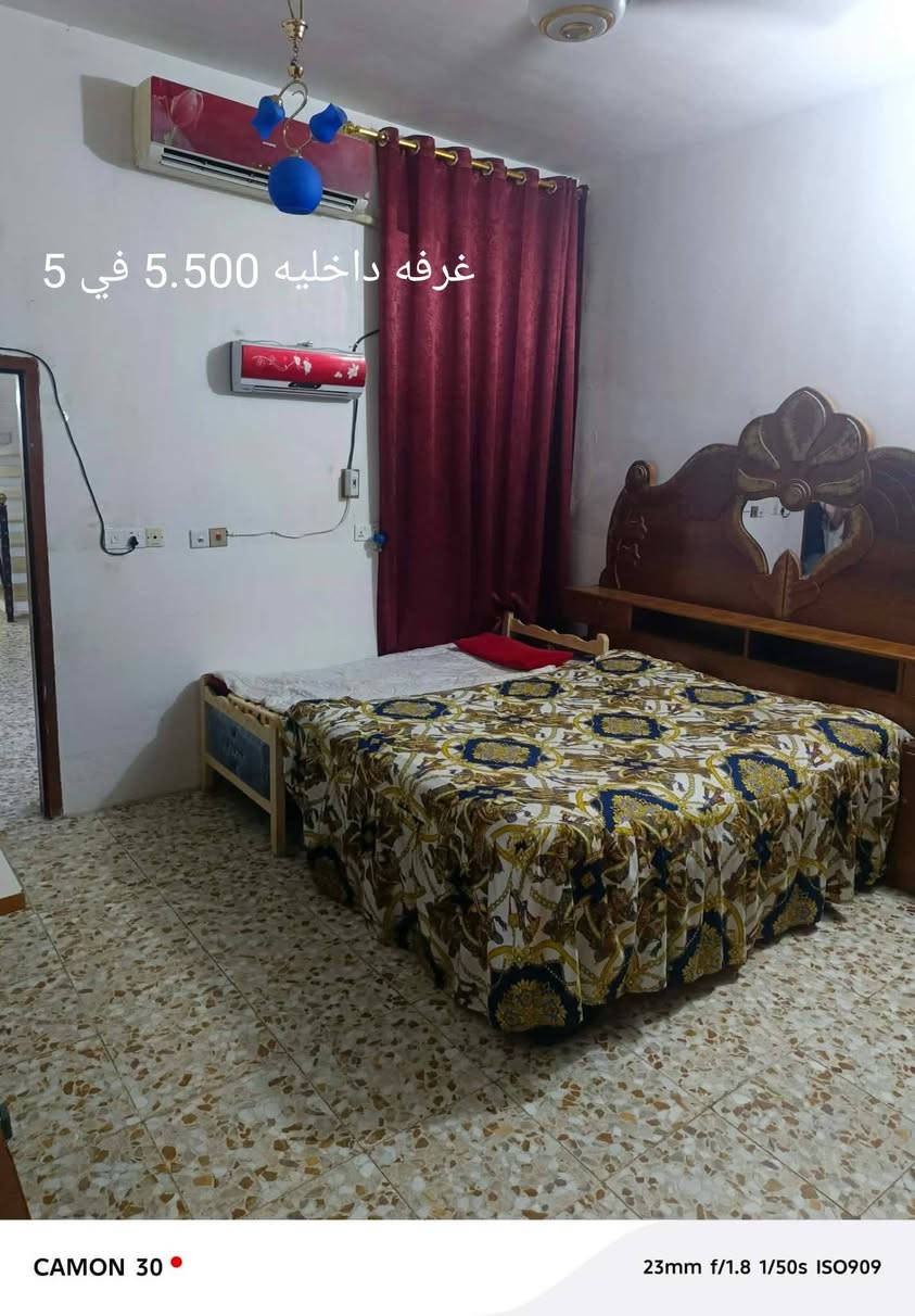 مجتمل طابو صرف للبيع المساحه 125 الواجه 12اونص والنزال 10 البيت طابقين غرفتين نوم وصالتين وحده بالطابق الأرضي والثانيه بالطابق الثاني استقبال مطبخ صحيات داخليه اوخارجيه منور للاستفسار الاتصال على الرقم ***********
