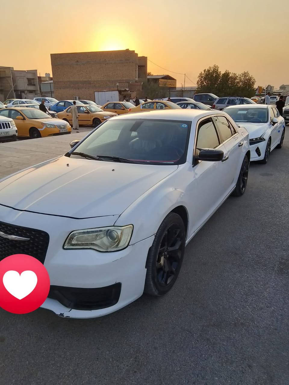 للبيع اوباما گرايسلر 300C
2018 أصل أصل أصل بأسمي  سياره أحلى من بالصوره الصور عشوأيات 
محرك 3600  كير  حداديه تبريد  كلهن كفاله 
ويل حجم 20
شاشه كار بلي معربه (عربي)
سياره جاهز من كل شيء  گشر  شخط ما بي سياره جاهزه 
رقم بغداد  انكليزي الهزه مالته ما منتهيه بعده 
فقط المشط مالته بي ضعف؟
حادثه جاملغ جهة السائق والبنيد تبديل 
سياره استخدام شخصي 
مكاني الناصريه/ الشطره/ سعره 160 وبيه مجال متواجد واتساب 
***********

