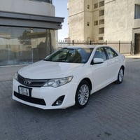 كامري خليجي • ٢٠١٣ • ابيض