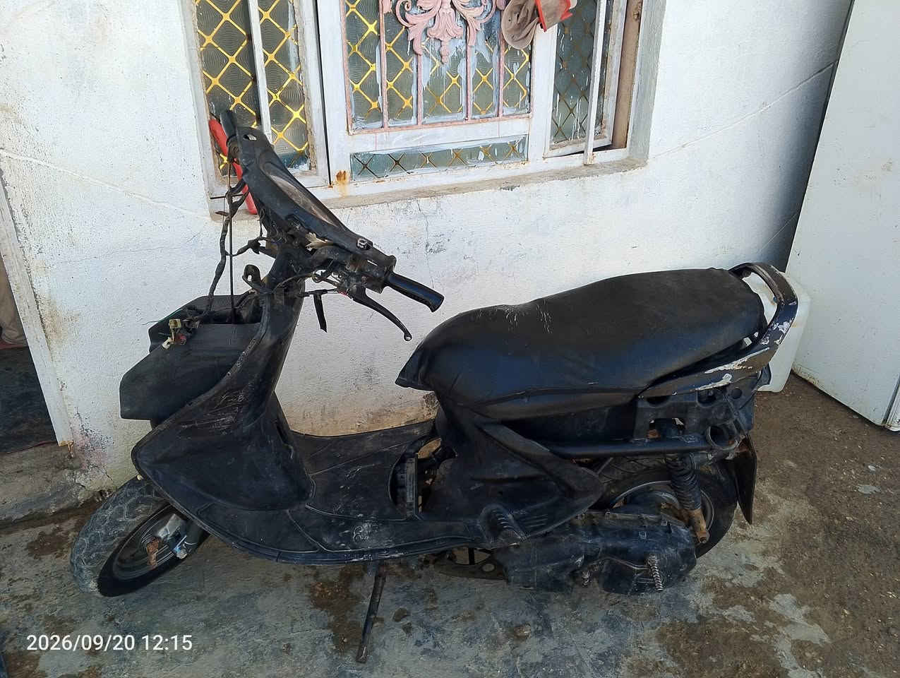 السلام عليكم فراشه للبيع طافيه متشتغل ماعرف شنو السبب سعر 75 وبيها مجال استفسار اتصل ***********

نص مكتوب في الصور:
- 2026/09/20 12:15