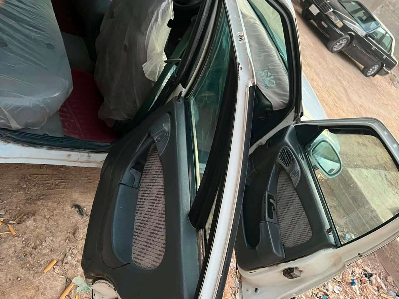للبيع
دايو اسبرو ١٩٩٥
سيارة جاهزة من كلشي 
باسمي التحويل ثاني يوم
مكينة وكير خير من الله
 تايرات جديدة دواخل مرتبة 
تجي تشوف بعينك 
السعر ٢٨ وبيهة مجال بسيط
الاتصال + واتساب ***********
