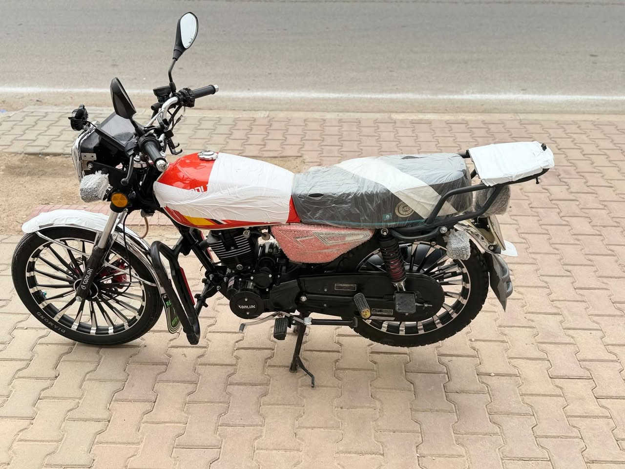 سعر • مكان • اتصال