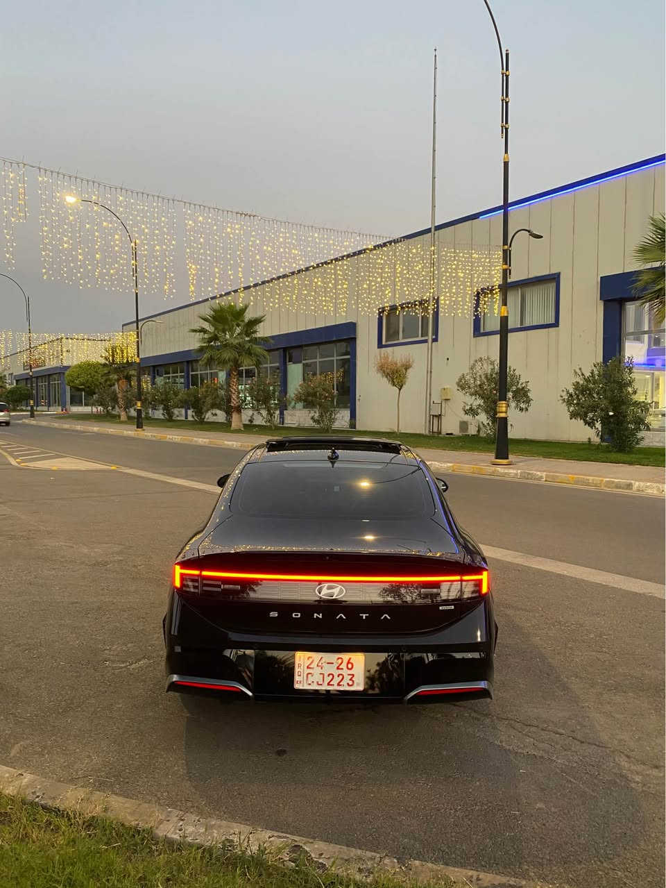 Hyunda Sonata hybrid 2025 LIMITID
سارة مكفولة كفالة فولل فولل مواصفات 
محرك 2.0 هايبريد 
شاشة ١٢.٣ انج گيج الكتروني نفس الحجم 
شحن وايرليس فتحة بانوراما 
كشنات جلد و كهربائي و كشنات تدفئة+تبريد و خزن 
ستيرن تدفئة 
و الصندوق شفط يعني سيارة فول فول مواصفات 
فتل رادار و حساس أمامي و خلفي و المراية 
٤ كاميرات ٣٦٠ درجة 
و بالسويج يمشي امامي و يرجع لي ورا 
يعني من تكول limitid تجي فول مواصفات 
ضررها فقط حافة البونيد صبغ بدون دواخل و ارباكات ب شرط 
سعرها بلاشش ٢٠٥$ ورقـــة و بيها مجال 
للأستفسار عن السيارة اتصل على هذا الرقم 
كورك-واتساب 
*********** سميل, دهوك

