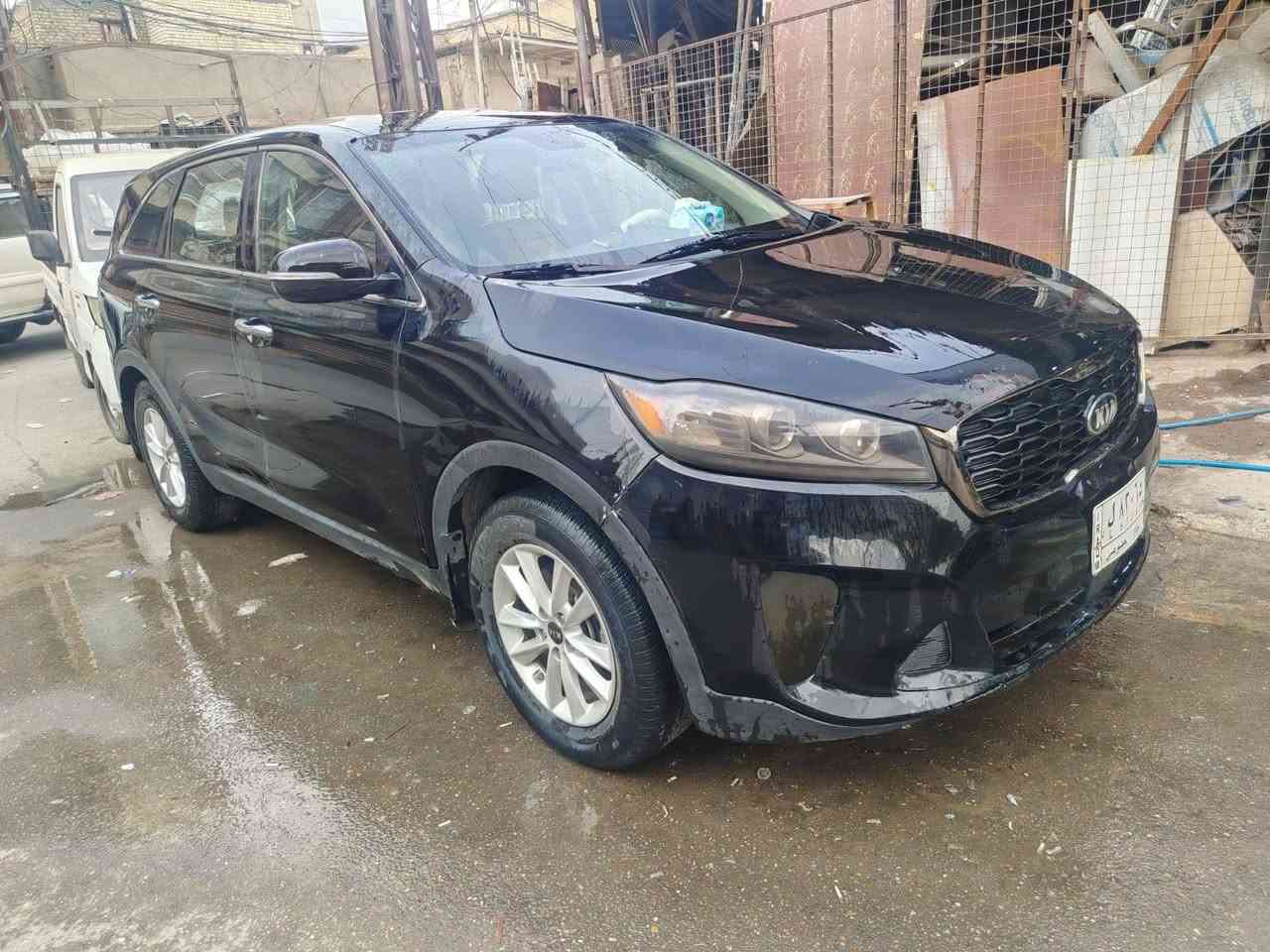 سورنتو ٢٠٢٠ • ٣٠٠٠٠ كم • رقم بغداد
