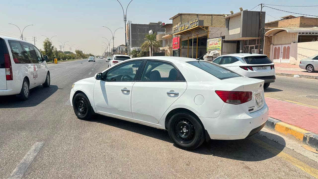 سيراتو 2009 رقم اربيل تريد وكالة تحويل موجود مكفولة من كلشي بيها بس باردات اثنين مكينة وكير جاهزات تبريد ثلج السعر 80وبيها مجال رقمي *********** مكاني نجف حي الغري
