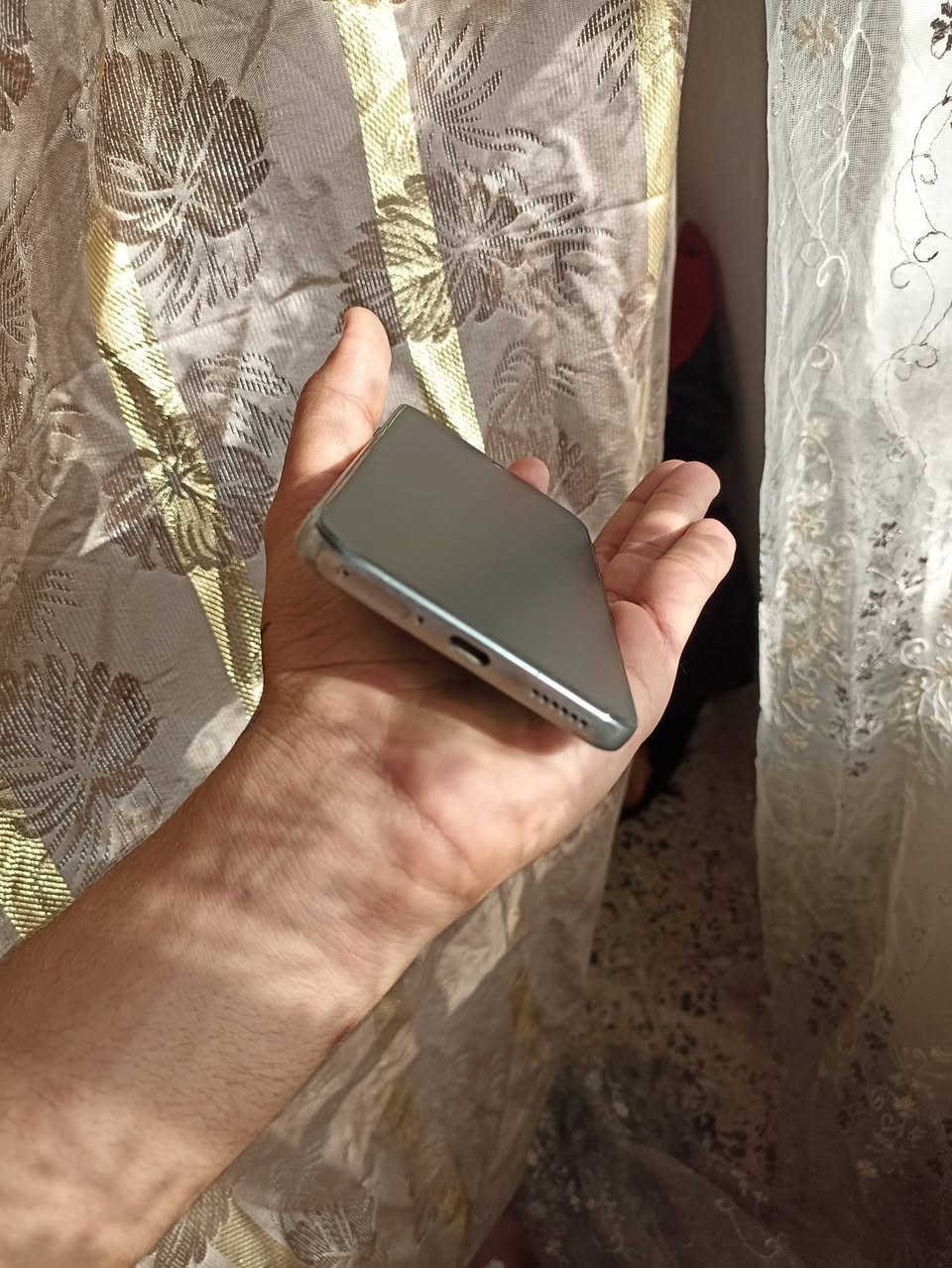سلام عليكم جهاز TECNO CAMON 40 Premier 5G
استعمال شخصي نضيف ڪلش مثل ماموضح بصوره
كامره فول 4k 60FPS ببجي 120فريم موضح ب فيديو
ذاكره 256 وعشوائيه 12+12 يعني 24 ومعالج دايمن ستي 8350 بطاريه 5100 يدعم الشحن السريع بمقدار 70واط ومقاوم للماء ولغبار IP68/IP69 السعر 435 مجال حي الجيه مكاني نجف حي الانصار رقمي ***********
