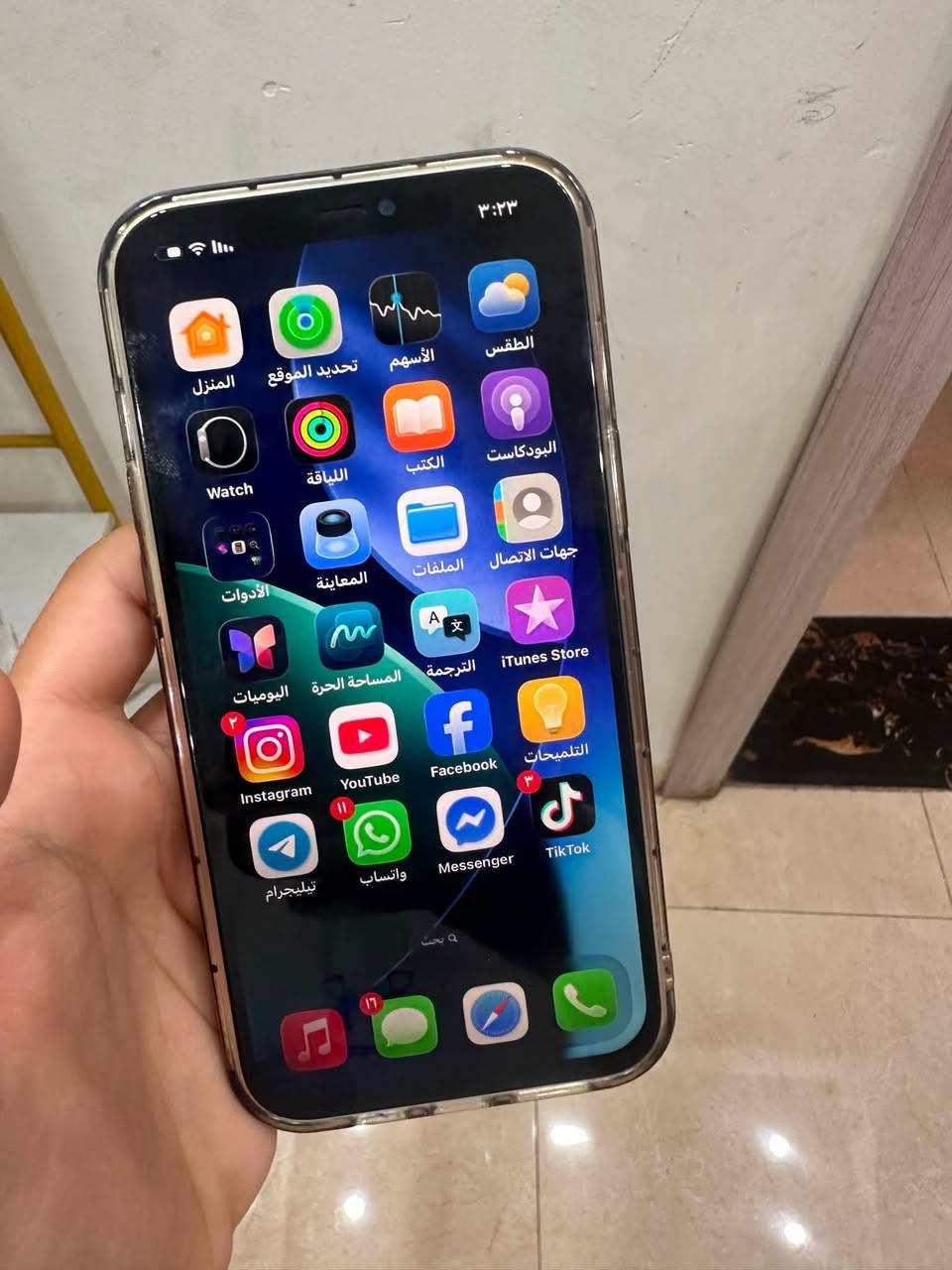 12 برو ماكس ماستر AA/A ذاكره 256 بطارية 100 مستبدل شاشه وبطاريه وعدسة 0.5x واگفة  سعره 280 وبيه مجال مكاني نجف حي جامعه تواصل ***********
