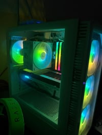 تجميعة بيضاء • RTX 5060 • Ryzen 5 5600X