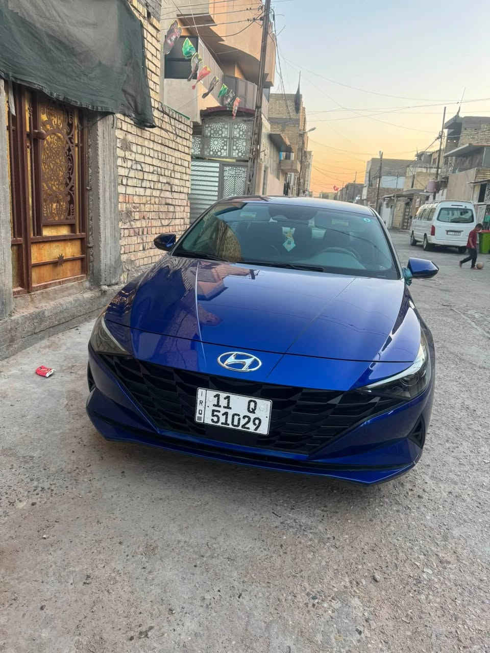 السلام عليكم 
نتره لبيع مديل 2023
فول موصفات ما عده فتحه 
مكفوله من تبديل او الدواخل 
ماشيه 40او قابله الزياده 
حادثها بس جاملغ خلفي الاستفسار على الرقم
***********
