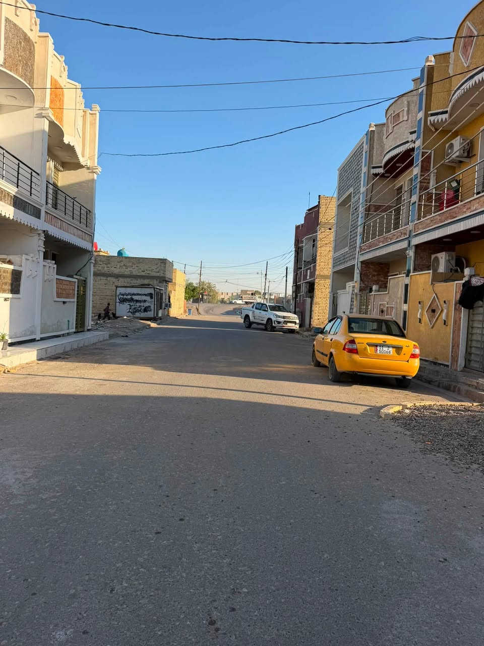 السلام عليكم 
هيكل 50 متر للبيع بحي المهندسين الشعب
نزله معرض الكوثر قريب ع شارع السده
واجهه 5 نزل 10 زراعي
الاستفسار ***********
هيكل كامل بس تصب
