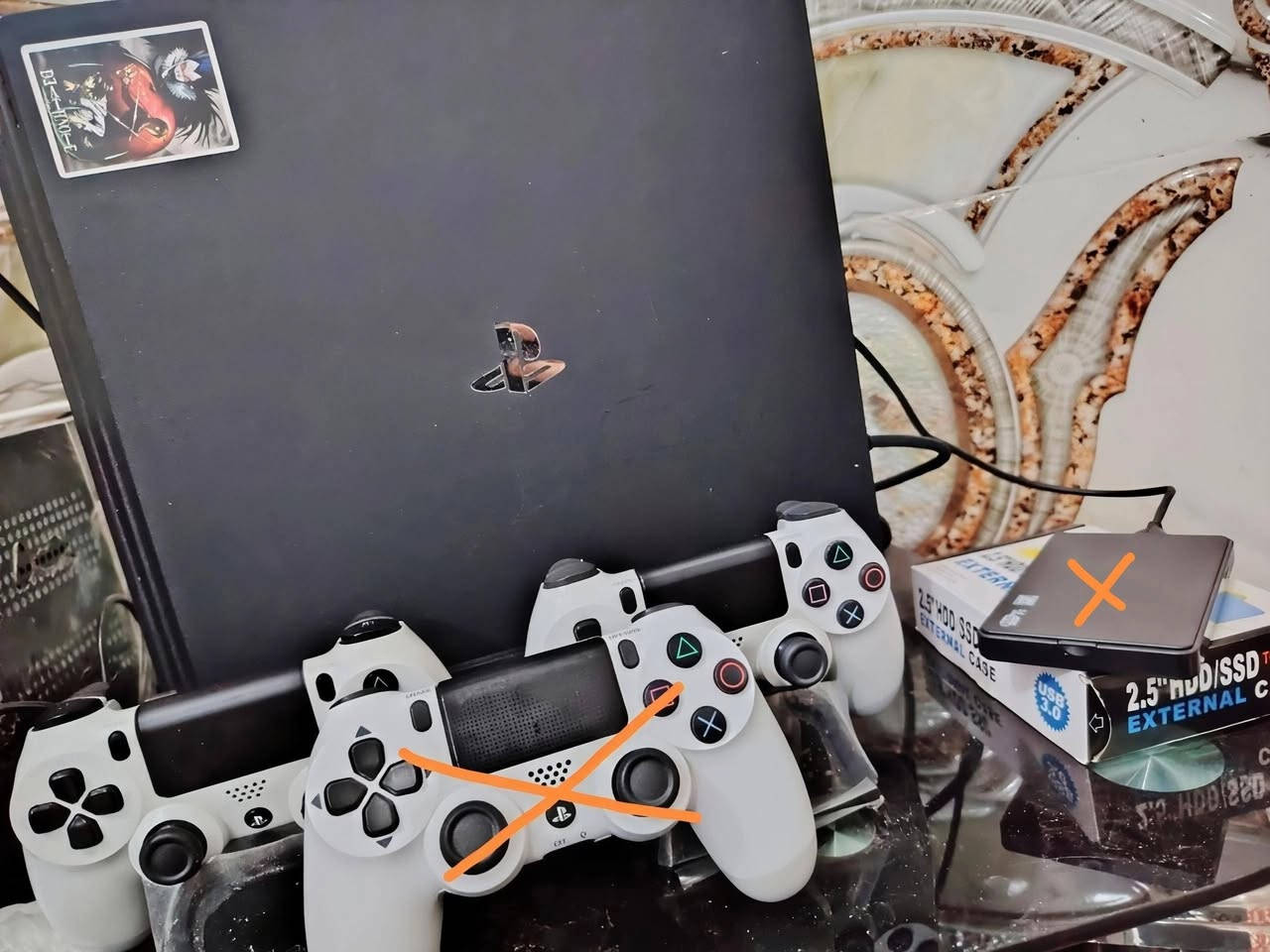 🎮 للبيع: جهاز PlayStation 4 Pro مُعدّل (مهكّر) – باقة كاملة بحالة الممتاز!

🔹 المواصفات الرئيسية:
الجهاز: PS4 Pro بحالة ممتازة جداً ونظافة عالية (تهكير قرص)

إصدار النظام: 12.02.

الحالة الفنية: استخدام شخصي راقٍ، لم يُفتح الجهاز أو يُعبث بقطع الداخلية مطلقاً.

الألعاب: أكثر من 16 لعبة مثبّتة وجاهزة للتشغيل المباشر.
السعة التخزينية الإجمالية: 1 تيرا (1000GB) 

الملحقات والمرفقات:
2 أذرع تحكم (1 اصليه + 1 تجاريه نضيفه 100%).
قاعدة تثبيت رأسية للجهاز.
شاحن يدة بلي 4 اصلي + قاعده مخصصة لأذرع التحكم.
3 مراوح اضافيه.
رف مخصص لحفظ الأقراص.

🌟 قائمة الألعاب المثبتة (مختارات من أقوى العناوين العالمية):

عالم مفتوح ومغامرات:

🏹 Horizon Zero Dawn
🗡️ The Last of Us Part II (تمت إضافة اللغة العربية بمجهود شخصي)
🗺️ Uncharted 4: A Thief's End
🚗 Grand Theft Auto V (GTA V)
🗡️ Assassin's Creed Syndicate
⚔️ Assassin's Creed Unity

أكشن وقتال:

🧟 Dying Light 2 Stay Human
🤼 WWE 2K23
🪓 God of War (2018)
🪖 Call of Duty: Modern Warfare Remastered

ألعاب ممتعة وحركية (Fun & Family):

🦊 Crash Bandicoot 4: It's About Time
🏎️ Crash Team Racing Nitro-Fueled (CTR)
👩‍❤️‍👨 It Takes Two (مشكلة عدم حفظ التقدم الشهيرة تم حلها بالكامل)

رعب وغموض:

🧟 Resident Evil 4 Remake

محاكاة ورياضة:

🔧 Car Mechanic Simulator
⚽ PES 2019

💡 ملاحظة: تتوفر مساحة إضافية في الجهاز تتيح لك مسح أو إضافة أي ألعاب أخرى ترغب بها بسهولة.

📌 تفاصيل البيع:
الموقع: كربلاء المقدسة.
السعر: 350 دينار عراقي قفل التوصيل: 5 ألاف د.ع فقط لجميع المحافظات
الضمان: (((الجهاز مضمون وجاهز للفحص والمعاينة المباشرة قبل الشراء، وانته تختار الضمان بيدك 🔥)))

📞 للتواصل والاستفسار (عبر الواتساب): ***********

((((((رجاء ما اقبل اي مفاوضه او كلام بدون فائدة بالتعليقات، الجهاز والسعر كدامك والضمان انته تحدده بكيفك، الخاص فقط لليشتري)))))).

ملاحظة جانبية: الجهاز كان متصلاً باستمرار بـ جهاز UPS لحمايته من انقطاع الكهرباء (الـ UPS ليس ضمن العرض).
