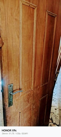 باب بدون جرجوبه سعره 25 مكان بغداد حي العامل العرض  80 والطول مترتين ل...