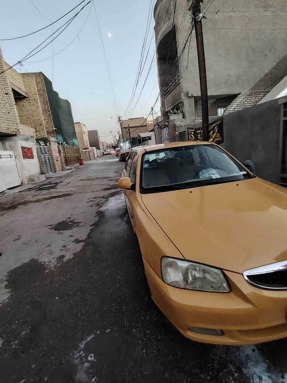 السلام عليكم.   مكلف بالنشررر
فيرنا 2015 مكفوله كفاله عامه على وضع الشركه مامعيوده 
السياره جديده بمعنى الكلام   مكان بغداد الامين 
السعر 75      للاتصال ***********
