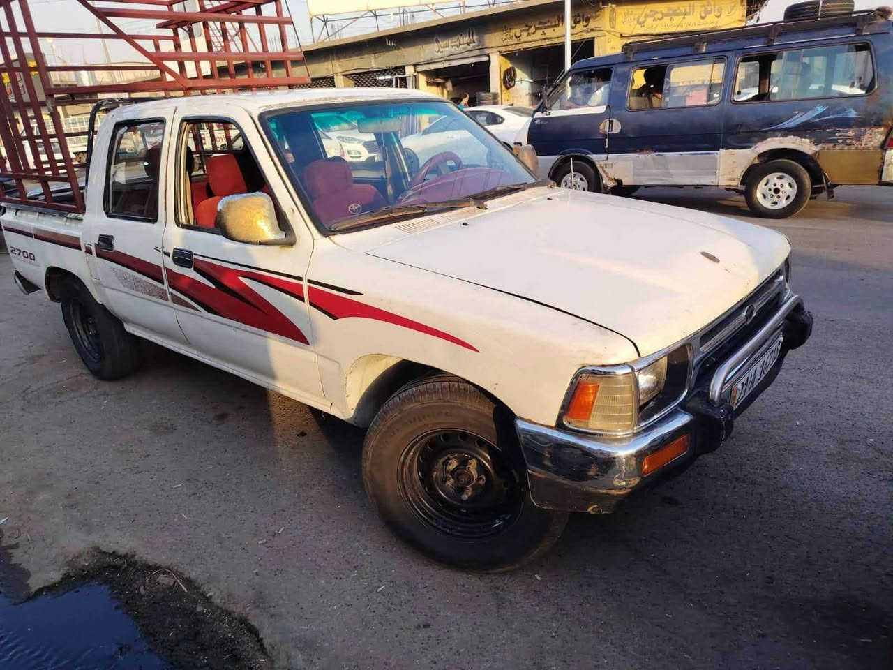 ,,فاو
بيكم موديل ٢٠٠٠ سياره جاهزه كير ومكينه شرط السياره مصبوغه حزام السياره كلها شرط سنويه جديده هزه جديد مامطلوبه ولاربع وشرط السياره متصرف عليها كلشي ترايك بصره طخم تاير جديد  كابون بانزين سعر ٤٨ بيع مستعجل بيها مجال ***********
