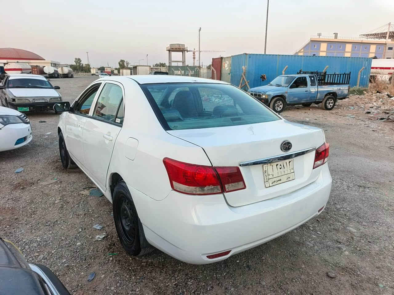 تەنها 30گەڵا
بیوایدی G3 2013 
سەنەوی عاجە بەشەرتی ئەوەلیات و حاسیبە
چوار بستۆن بیلاد گێڕ عادي بئ مەسرەف
لایت و دیسک ڕۆنی تازە گۆڕاوە کامل سیرفس کراوە
سەدری کامل گۆڕاوە تەبریتی هەمو شتیکی پیوەیە ئیشناکات  کارەبایاتی هەموی بەشەرت چوار تایەی تازەئ لەژیرة نوخسانی بەس تەبریتە نمونەیە لە جوانی نرخي 30 گەڵا و مەجالی تیایە گۆڕینەوە ناکەم شوین کەلار ژ.م***********
*********** كالار, السليمانية
