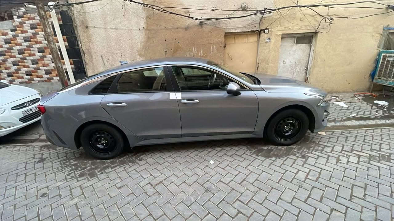 السلام عليكم كي فايف موديل 21 
رقم بصره معوقين 
مكينه 160 تيربو كير 8 نمر 
السعر 120 وبيه محال 
ستفسار ***********

