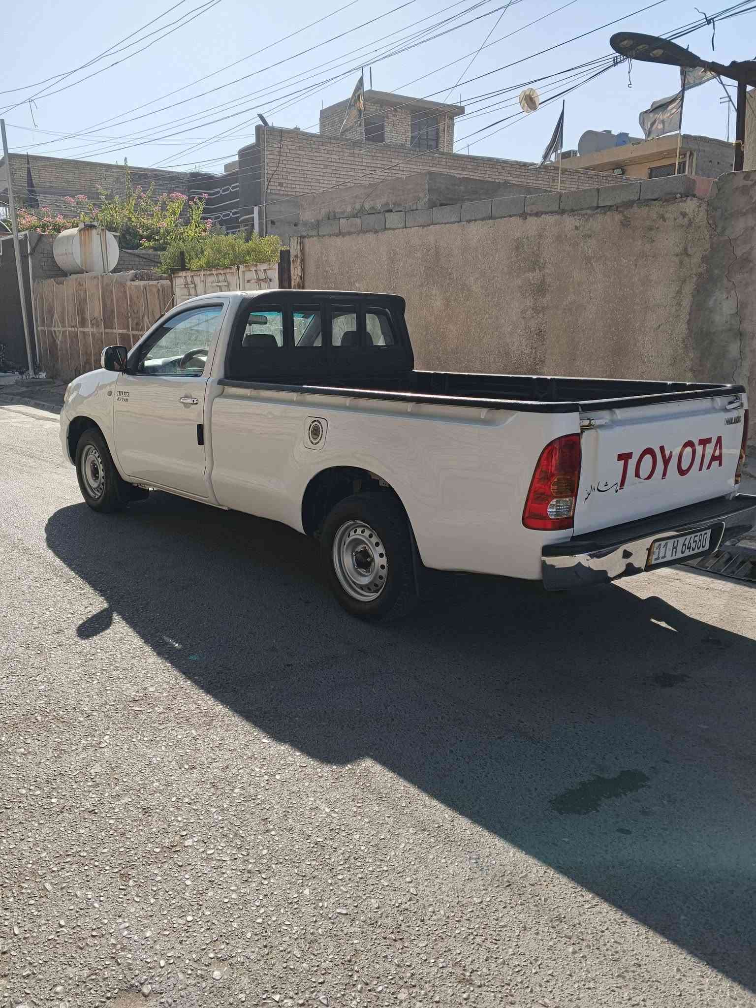 هايلكس • ٢٠١١ • رقم بغداد