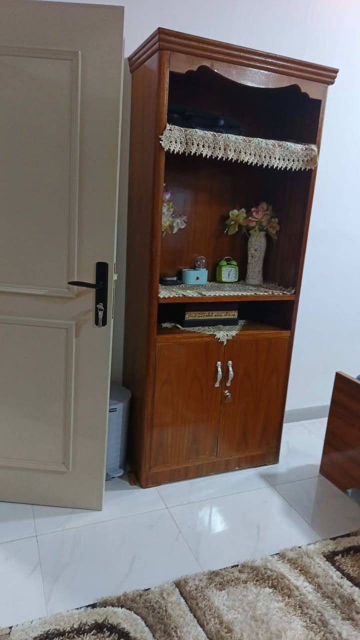 غرفه حطاطه للبيع السعر مليون وربع   المكان هيت المشتل ***********
