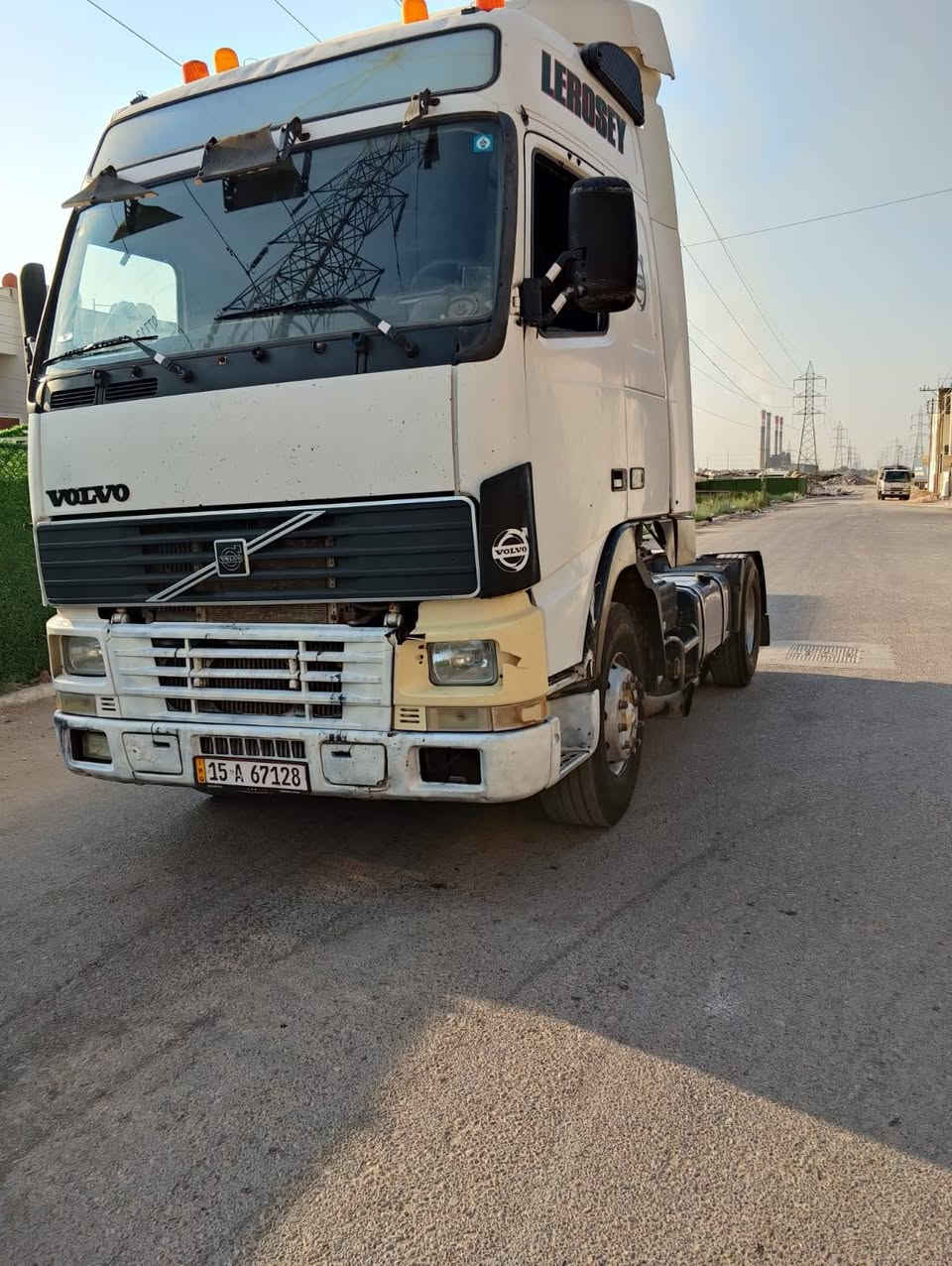 سلام عليكم 
فالفو موديل 1995 بلسنويه صهريج أرقام اوسنويه جديد 
كير اومكينه اواكسل اوشاصي كفاله والباقي شوف العين متوازي عل بيعتهه مكانهه بغداد السعر ( 85) اوبيهه مجال حق الجيه مامتواجد عل فيس للاستفسار اتصل ***********
