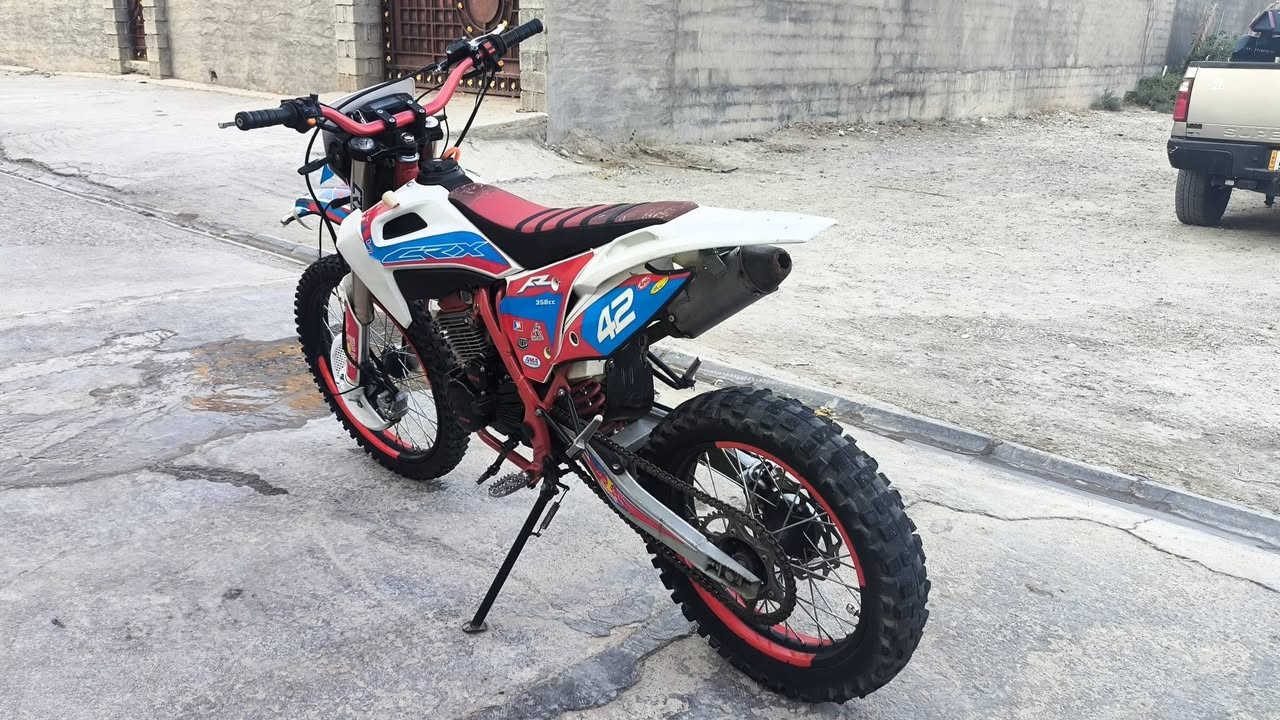سلام عليكم
قفاز CRX مكينه 350 للبيع  

2024  مكينتهة خير من الله لاصوت لا تبخير  كامله مكمله مكاني ديالى مندلي 

***********
سعر مليون 350 وبي مجال
