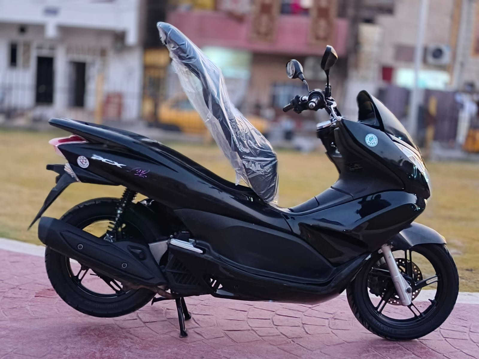 سلام عليكم....
دراجة (PSX)...(جيل الاول)  
🛵للبيع  
دراجة شلعه معدل كهربائيات كلهه شغاله 
دراجة جديده  بلادية
أي نقص مابيهة
جيب فيتر وتعال افحص
العنوان بغداد مدينه الصدر قرب مطعم ليمونة🍋 الاستفسار الاتصال على الرقم 📞 ***********
