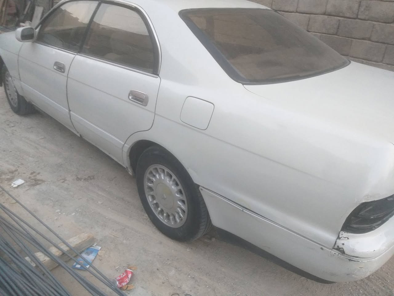 سيارة بطه للبيع رقم بصرا انكليزي متصل  موديل 93مكينه كير خير من الله سنوية ما منتهية مكفولة كص ونقل البصرة ابو الخصيب السعر ٤٠ بيهة مجال  للستفسار ***********
