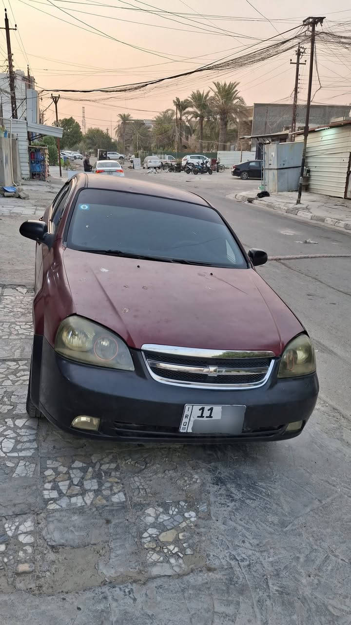 اوبترا موديل 2005 رقم بغداد دولي بأسمي
كير محرك نضيفات [ كير اوتوماتيك ]
تبريد شغال ... صدر نظيف ... تخم تاير جديد . 
... السياره بدون اي ضربه قويه والكشر واضح بالصور يحتاجلها صبغ التفيده السياره يتصل ... 
السعر 48 وبيها مجال بسيط .
مكان السياره بغداد العامريه .
للاستفسار اتصل عالرقم ( *********** )

