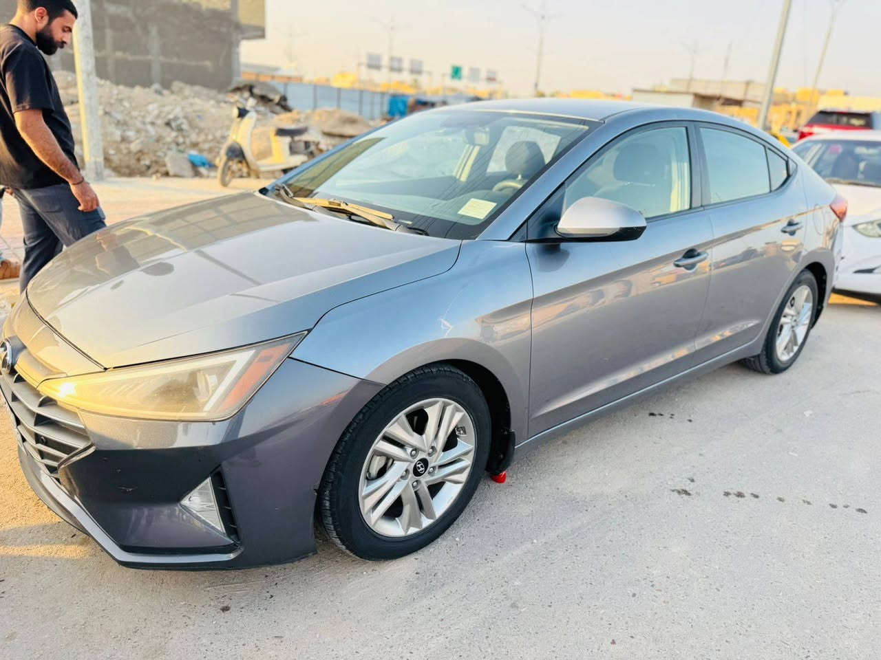 السلام عليكم
السعر115وبيه مجال
2019 امريكي
كير اي تي المرغوب
مكينة 2000 دوش
بيهه جاملغ وبنيد
نص فول 
رقم بصره انكليزي
بسمي
تحكم
شاشه كبيره
***********
عنوان ناصريه
بنيد بيه جراد 
صورت الحادث موجوده
