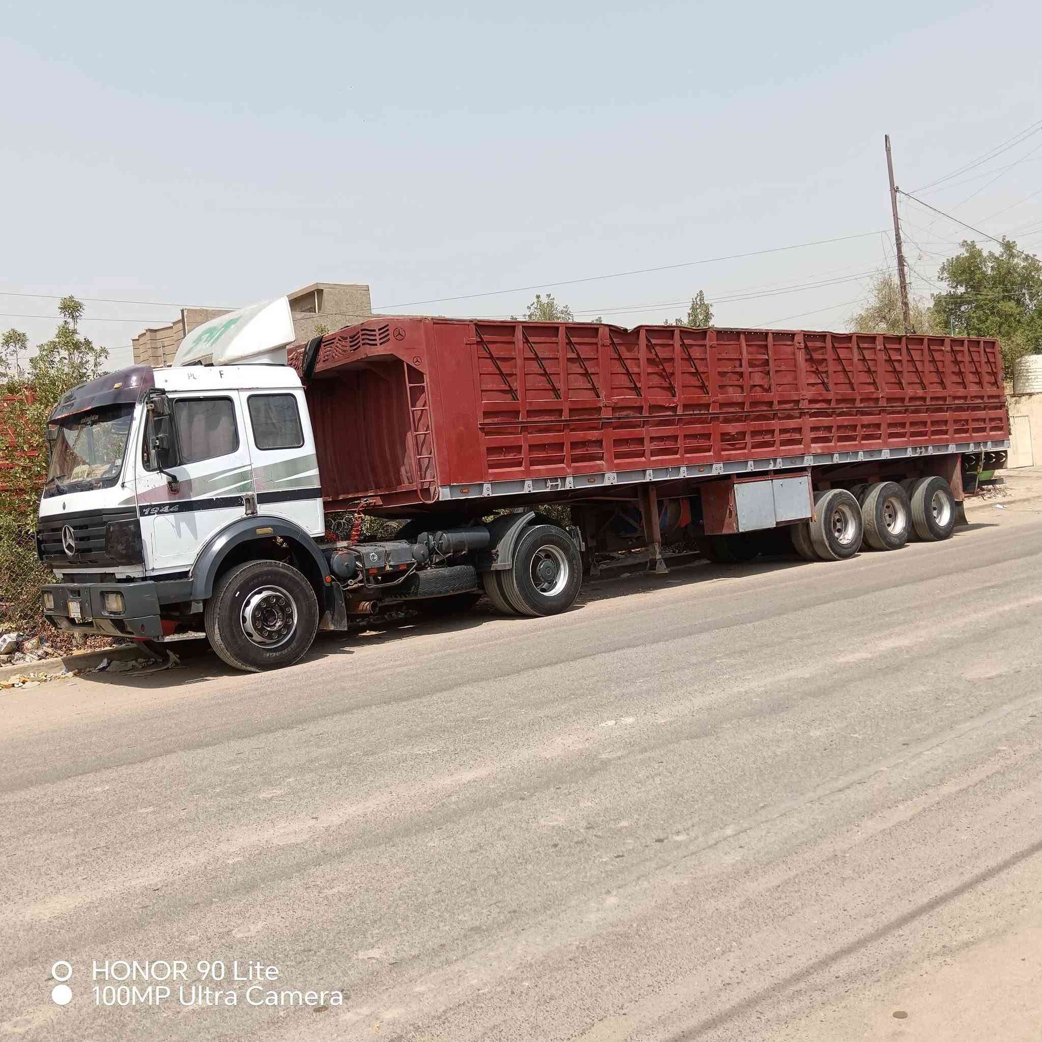السلام عليكم  كرواتي للبيع موديل   93  بسمي  رقم بغداد راس  وعربانة سيارة  خير من اللة  شراي  يتصل ***********
***********
