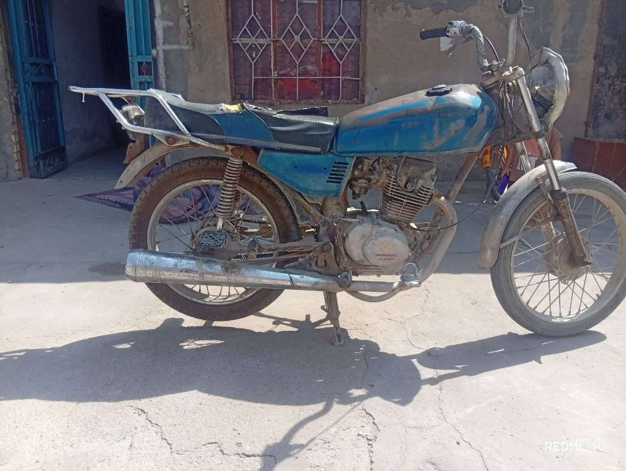 دراجه تايكر ادوات كايمه شوفت عينك تايرخلفي جديدالسعر١٣٠النجيبيه البصره***********

نص مكتوب في الصور:
- 26/9/2026 12:34 REDMI 14C
- 26/9/2026 12:33
- REDMI 14C