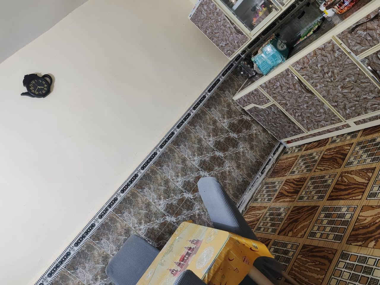 بيت خلفي طابقين • ٤ غرف • حي أور