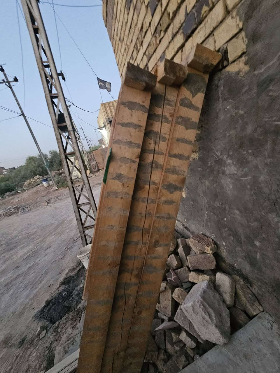 متاح جراجيب خشب 
مكان حي الزهراء 
الشراي يخابر ***********
