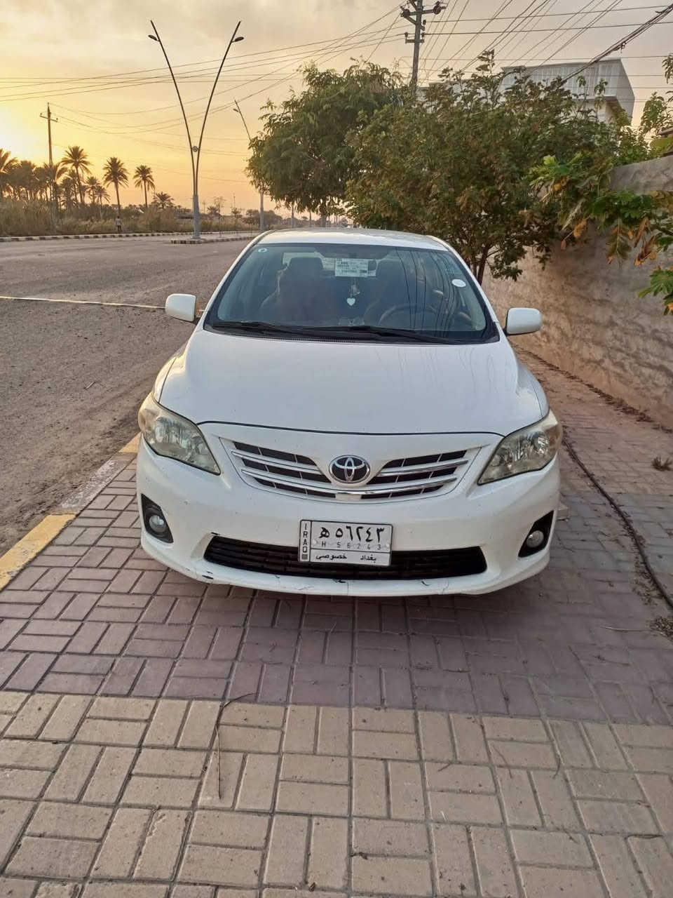 كورله ٢٠١١ رقم بغداد الجديد سياره على وضع الشركة بيها خليجيه محرك على وضع الشركه ما مفتوح كير ما مفتوح صدر جديد تبريد ثلج  مكانات بارد بسيط جدا السعر ١٣٠$  ***********
