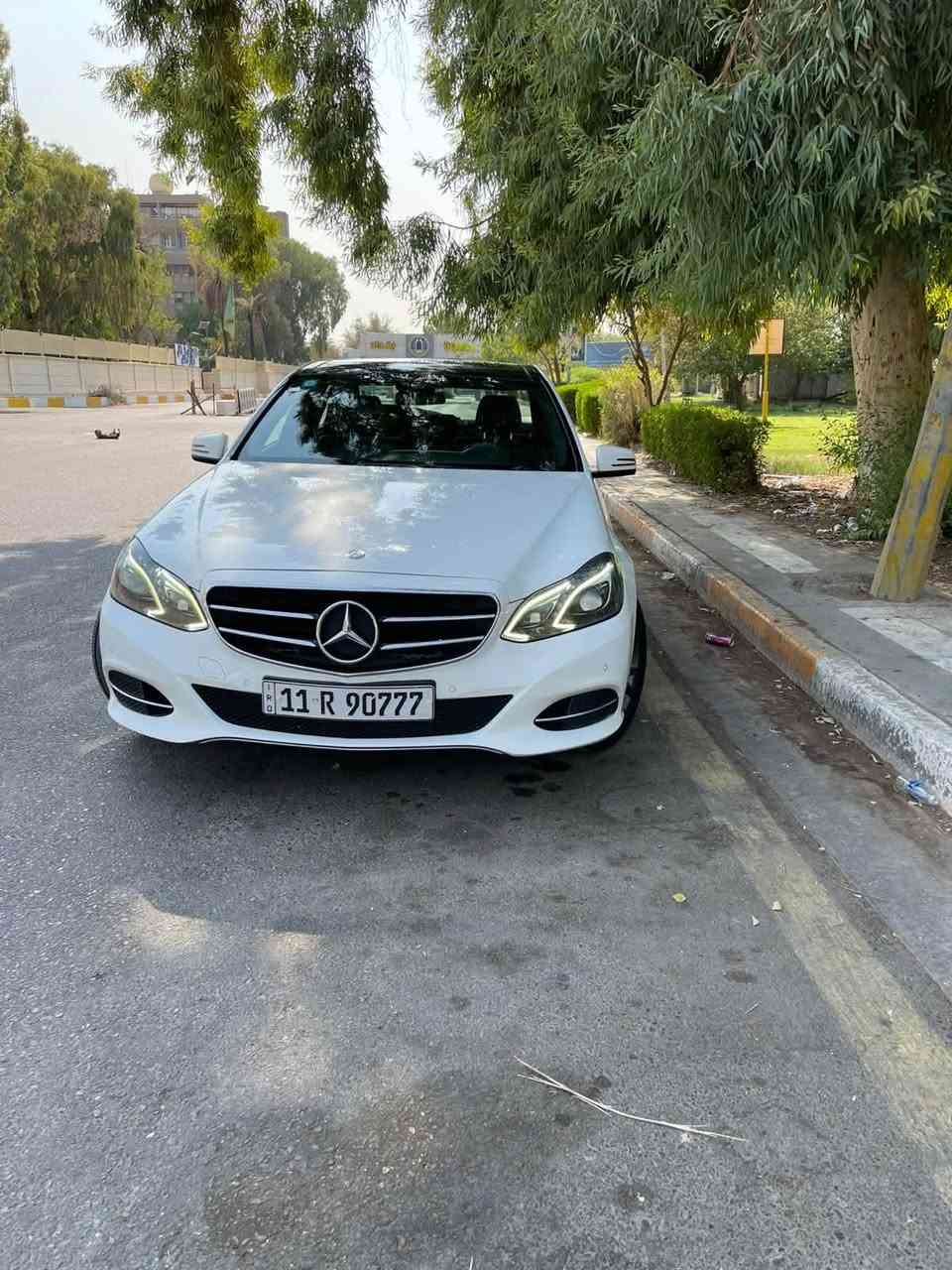 🚘 مرسيدس E200 | موديل 2013 | خليجي 🇩🇪✨
🔥 من أنظف سيارات المرسيدس بالعراق — مواصفات خاصة ومختلفة عن باقي سيارات موديل 2013

📍 المواصفات والتجهيزات:
• بانوراما ☀️
• إنارة داخلية 7 ألوان
• كراسي كهرباء
• تدفئة كراسي 🔥
• تبريد بيانو
• تبريد قطعتين
• حساسات 360°
• مرايات كهرباء
• Auto Hold
• لايتات متحركة ويه الستيرن
• مثبت سرعة
• نظامين قيادة
• شاشة
• كشنات جلد
• زينون بلادي
• تحكم ستيرن
• رادار أمامي
• نظام التحذير والحماية الأمامية 🛡️
• بصمة عدد 2
• أوتو ستارت
• ماوس تحكم
• مانع نزلات
• ناقل حركة أوتماتيك تعليك
• LED نهاري
• إضاءة ترحيبية عند فتح السيارة ✨

🛞 ويل AMG
والويل الأصلي موجود ويا السيارة.

📊 المعلومات:
▫️ مرسيدس E200
▫️ موديل 2013
▫️ ماشية 103 ألف كم
▫️ خليجي
▫️ كفالة عامة
▫️ باسمي — تحويل مباشر
▫️ رقم مميز ⭐

✅ سيارة مواصفات خاصة ونادرة، تختلف عن باقي سيارات الموديل، وبحالة ممتازة جداً.

📞 للاستفسار والتفاصيل: مراسلة أو اتصال
***********
***********
