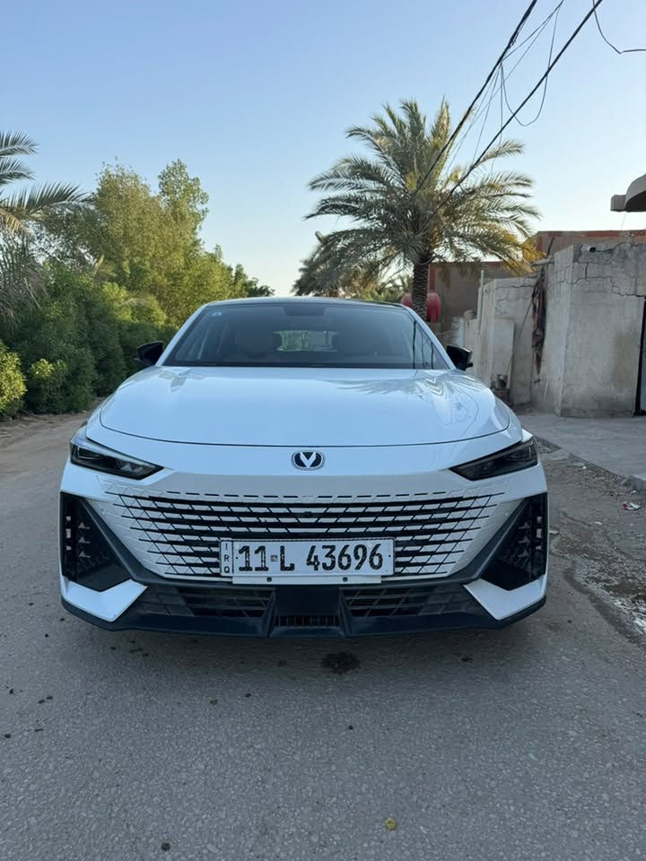 شانجان يوني في 2025
فول مواصفات 
الأبيض كت اسود ويلاه وبانوراما اسود 
جديده  للبيع مكفوله كفاله عامه 
بعدها بضمان شركه كير ومكينه ضمان شركة شانجان
ماشيه 39 ألف قابل للزياده
مكينة :1500 تيربوا الاقتصادية مرغوبة 
رقم بغداد الجديد 
حساسات أمامية
حساسات خلفية
كاميرات محيطية 360 درجة
كاميرا خلفية
التشغيل عن بُعد
التشغيل بضغطة زر
توقف مؤقت أوتو هولد
بريك إلكتروني EPB
مثبت سرعة متكيف رادار ACC
ثبات الكتروني ESP
فرامل الطوارئ الذاتية AEB
مانع انزلاق TCS
مساعد صعود المرتفعات HHC
تحذير الاصطدام الأمامي FCW
مراقبة ضغط الإطارات TPMS
تحذير مغادرة المسار LDWS
تحديد مسار 
تستقبل بانزين العادي 
الداخل الجبلي المرغوب 
بنورما كاملة على السقف
أربع أنظمة قيادة :(eco,sport,normal ,غيرها)
لدات داخلية متفاعلة مع النمط القيادة
سبير جديد غير مستعمل 
بعد بيها هواي مواصفات 

للاستفسار على الرقم:
                                                                       ***********
