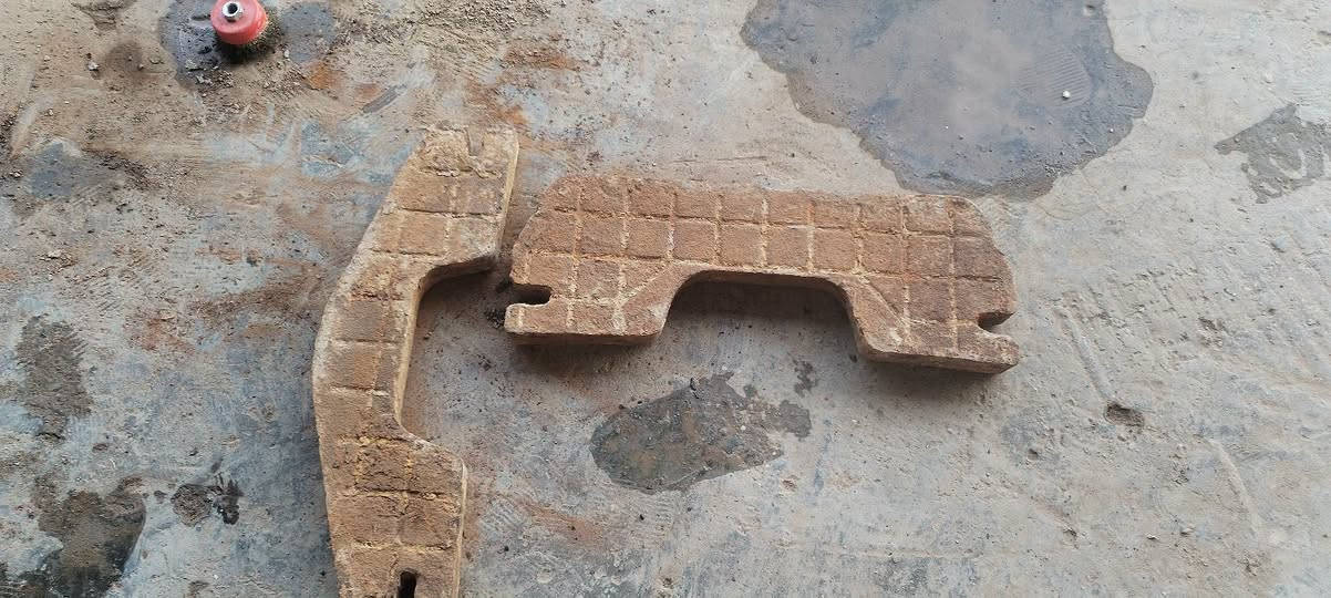 ثكالت عنتر امامي عدد 2 كما مبين بل صوره السعر التصال على الرقم ***********
