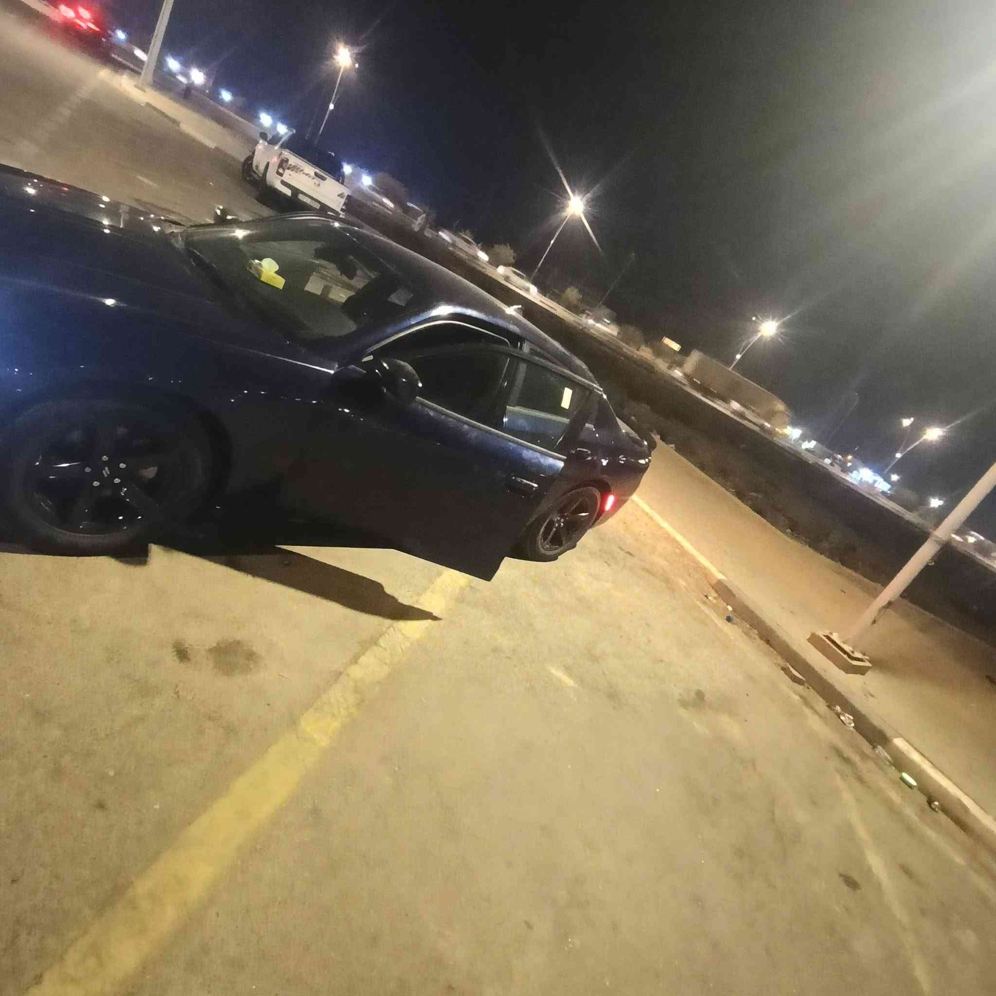 جارجر ٢٠١٦ • محرك ٣٦٠٠ • رقم بغداد