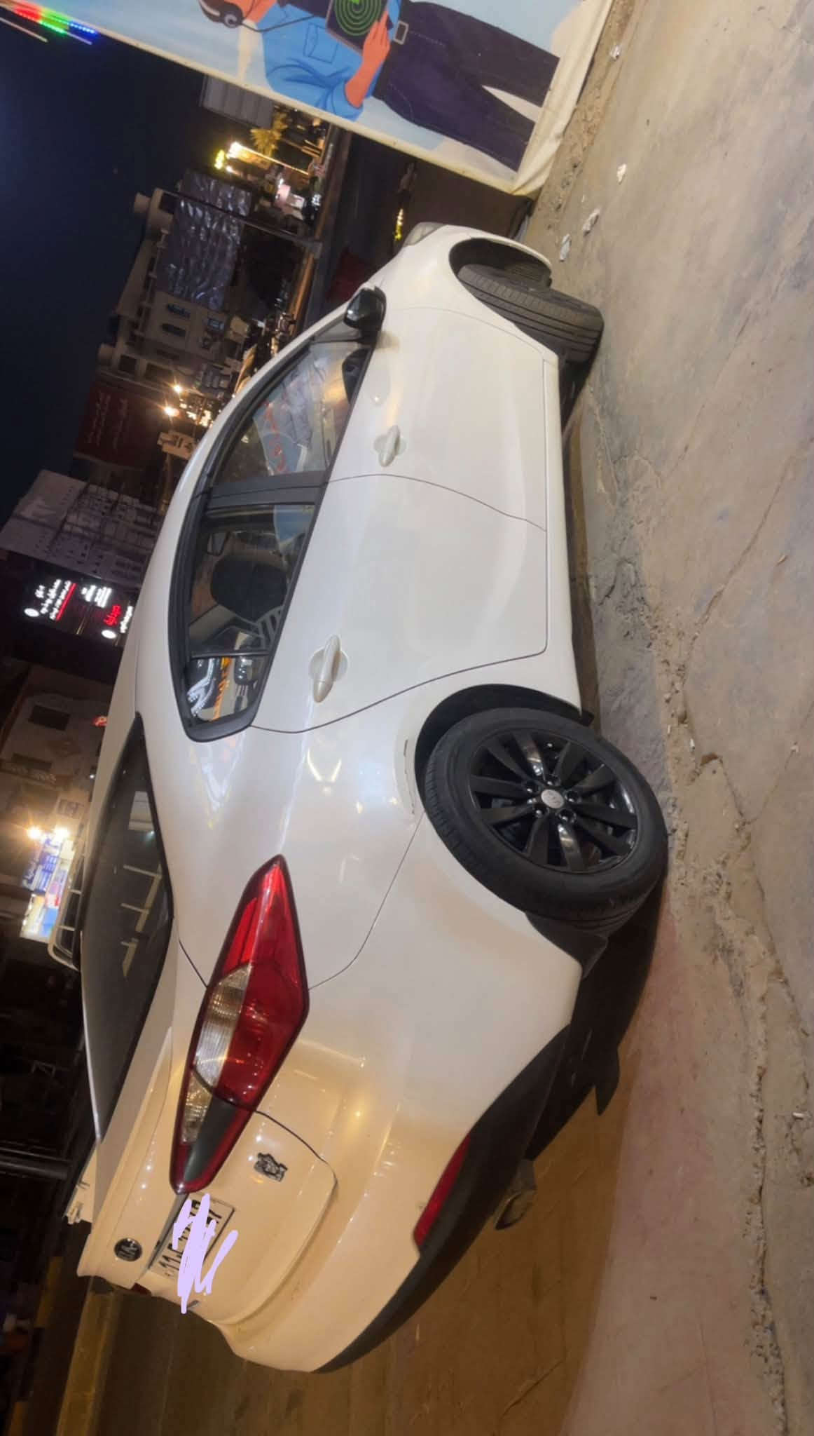 السلام عليكم كيا سيراتو موديل 2015خليجيه لون ابيض صدفي
ماشيه 164

محرك 1600دوش 

رقم بغداد 

شرط التحويل 

تحكم ستيرن جهتين

كاميره خلفيه

5ويل كب 

صدر امامي جديد والخلفي نص عمر 

زوج تايرات امامي جدد والخلفي تعبانات

السياره بدون قطرة صبغ فقط الي 

مأشر عليهن بلصور ع البارد يرجعن موس شوفت عينكم

وحالوب جدآ خفيف بلقماره ممبين 

سياره ناعمه بلمشي وحلوه مال جناي 

تجي وتشوف بعينك وتفحص 

مابيع بلتليفون 

رجآ اقرأ المنشور زين يلا تخابر 

اي ستفسار بعد هذا رقمي *********** بي واتساب 

السعر 118 وبيها مجال حك جيتك وعلى راسي 

اوني بخدمة الطيبين

متعجبك چنك ما شفتها

مكاني بغداد المنصور
