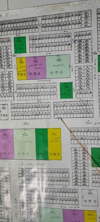 للبيع قطعة ارض موقع مميز شارع 30 حي اليرموك  مساحة 250 متر واجه 10 متر...