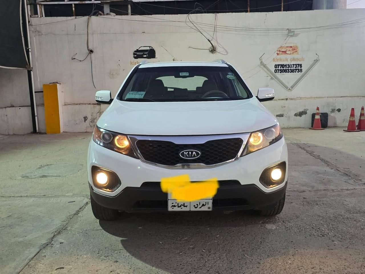 للبيع سورينتو موديل 12خليجي سيارة فول بس مو سلايت وجلد سيارة من شريكة ايد واحد كير ومحرك مكفول ممفتوح  وحداديه كلها جديدة باسمي السيارة كوبون بنزين بيها شرط التحويل ماشيه 190الف حقيقي سيارة بيها ملاحظتين خفيف بدون ضربة او حادث سبيرها مانازل سيارة مآل البيت الشراي يخابر بس رقم قديم كلها جديدة يعني السيارة جاهزة الله شاهد  الشراي يخابر 
***********
*********** كركوك, العراق
