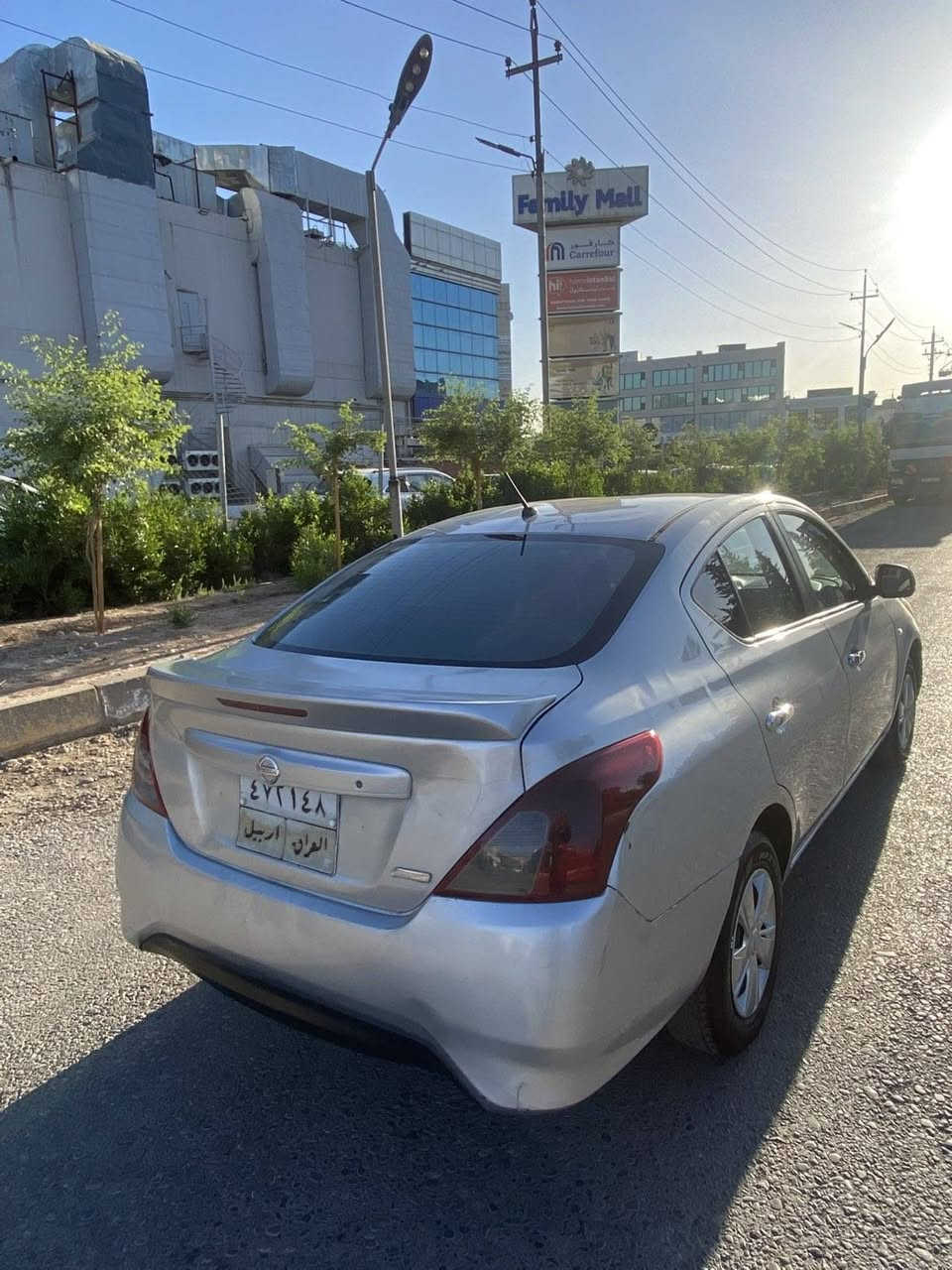 نیسان سەنی ۲٠۱٦ 
تەنها جەمپێکی پشتی هەیە سەیارەکەحیزام سبوغە مەسروفەکی کەمی دەوێ سەنەوی کەونە ۳ساڵ هیچ غرامەیەکی نیە تەقە و رەقە بە شەرت نرخ۷۸ مەعمەلەیەکی برایانە 
٠۷٥۱٠٠٤۸۱۸٠ أربيل, العراق
