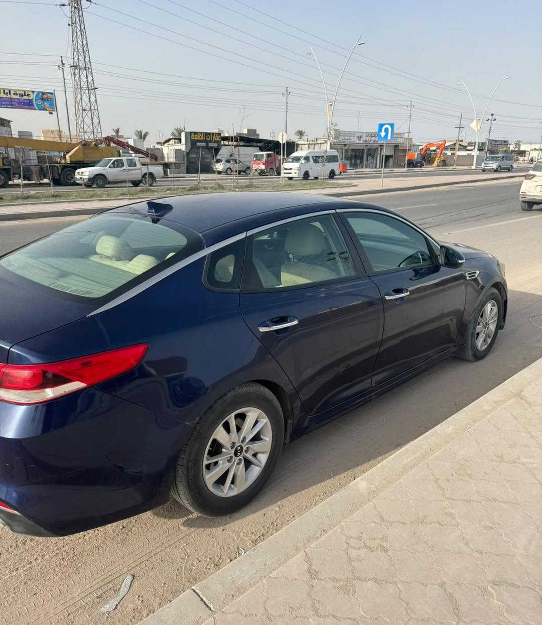 كيا اوبتما موديل 2018 
محرك 2400
السيارة رخيصة جدا لان بيها 👇
وارد حادث بنيد وجاملغ  ضربة خفيفة 

مواصفات ستندر 
حساسات رادرات  خلفيه و جانبيه

🛑 سعرها تعليق يصلك مباشر💌

رقم هاتف ***********
